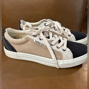 Tao Plim Soul Sneakers